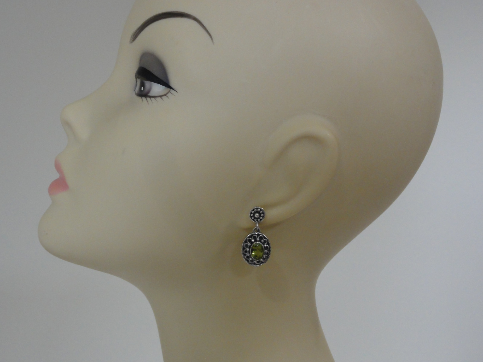 Estate India Artisan Sterling Silver Ornate Green Peridot 1