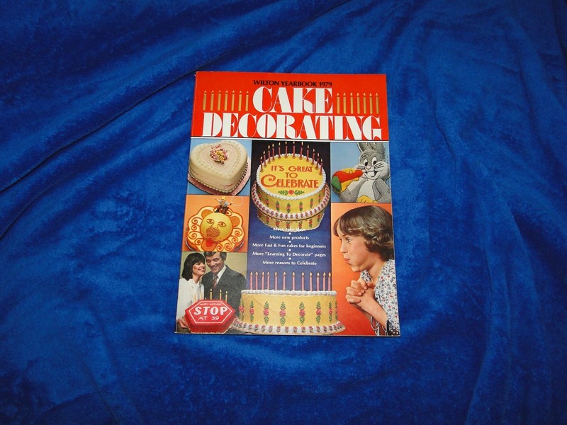 NEW WILTON CAKE DECORATING YEARBOOK, VARIETY TO PICK FROM, YOU