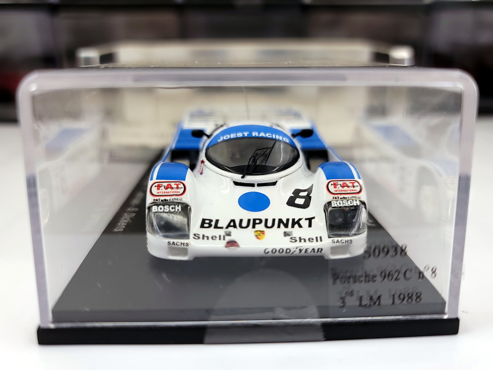 スパーク 1/43 ポルシェ 962C LM1988 No.8 3位 スパーク 1⁄43 ポルシェ 962C LM1988 No.8 3位 Spark 1:43 scale