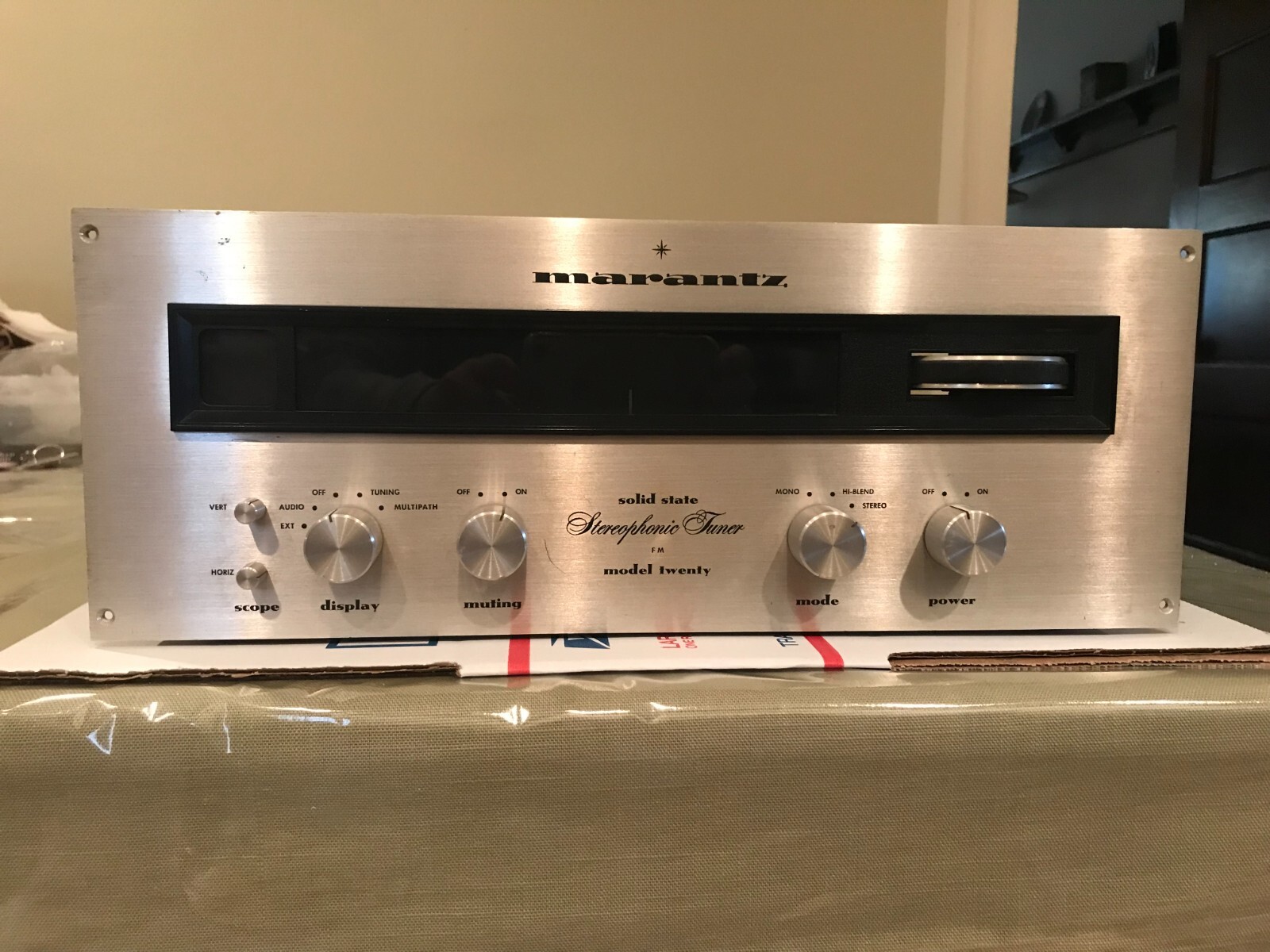 Marantz ST-17FM tuner 美品 Marantz ST-17FM tuner 美品 Marantz ST-17 FM/AM Tuner High
