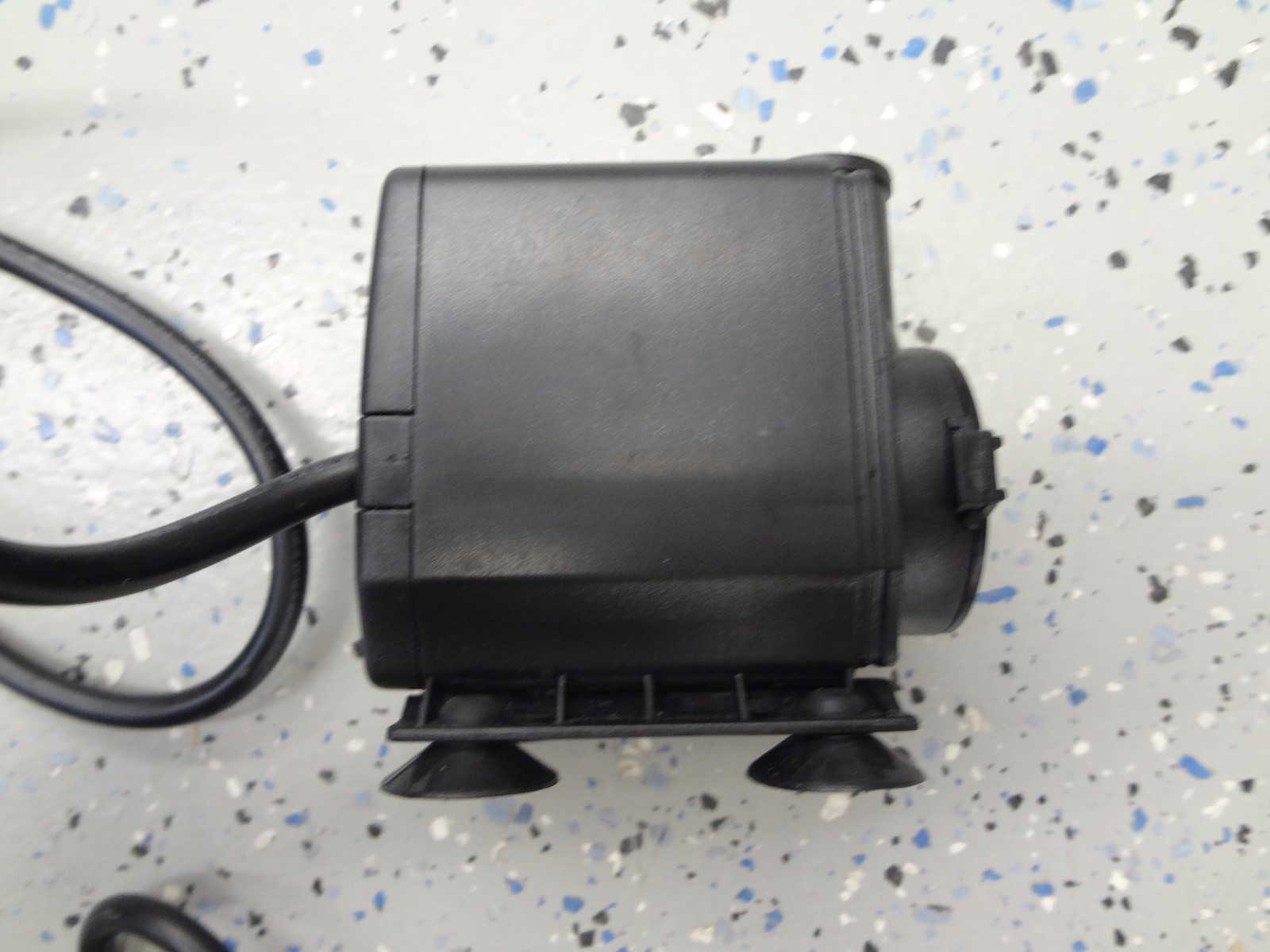 Uniclife UL550 Submersible Pump (B24)