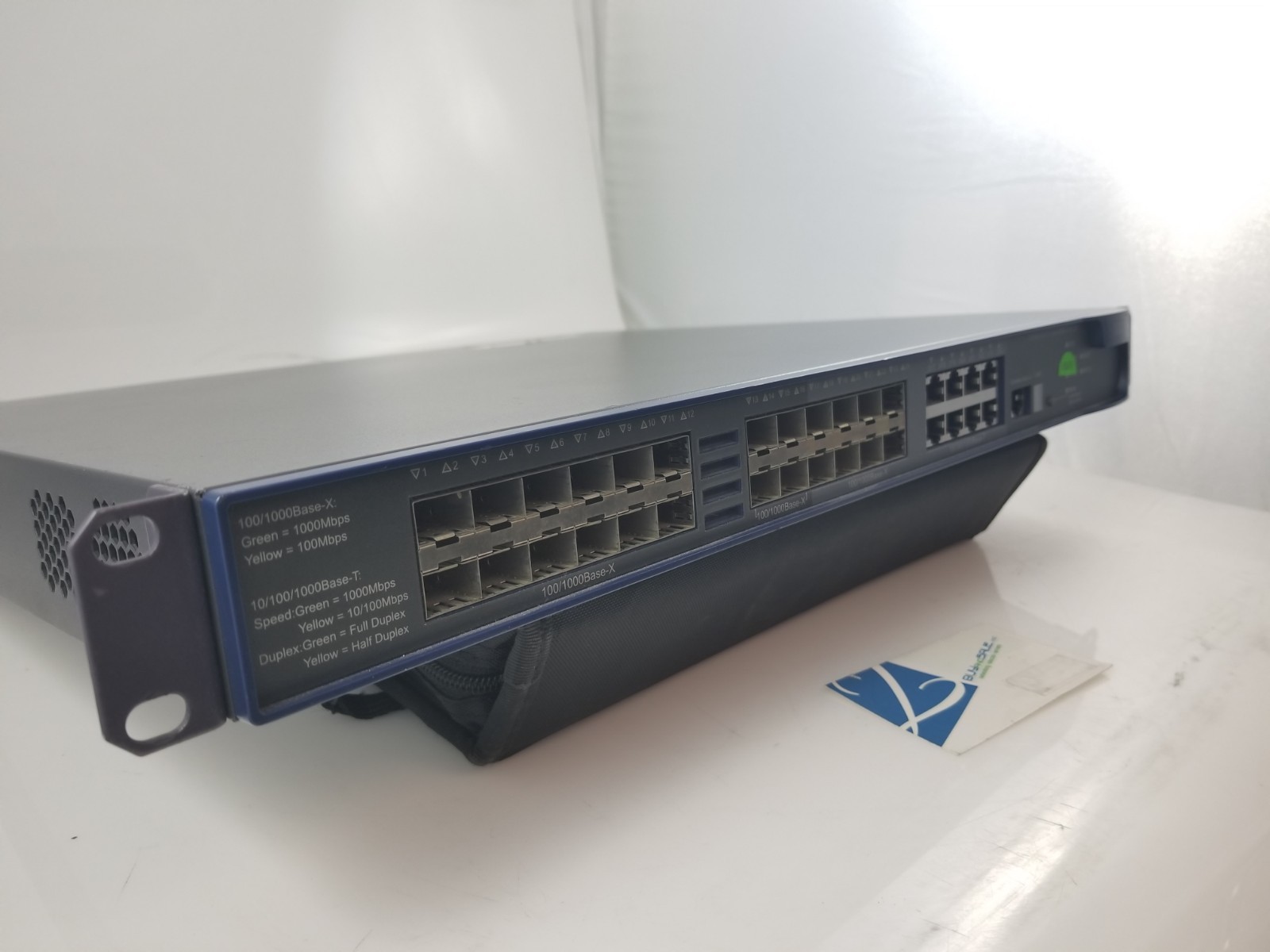 HP JD009A 4800G 24 SFP 8GE AC 3COM 3CRS48G-24S-91