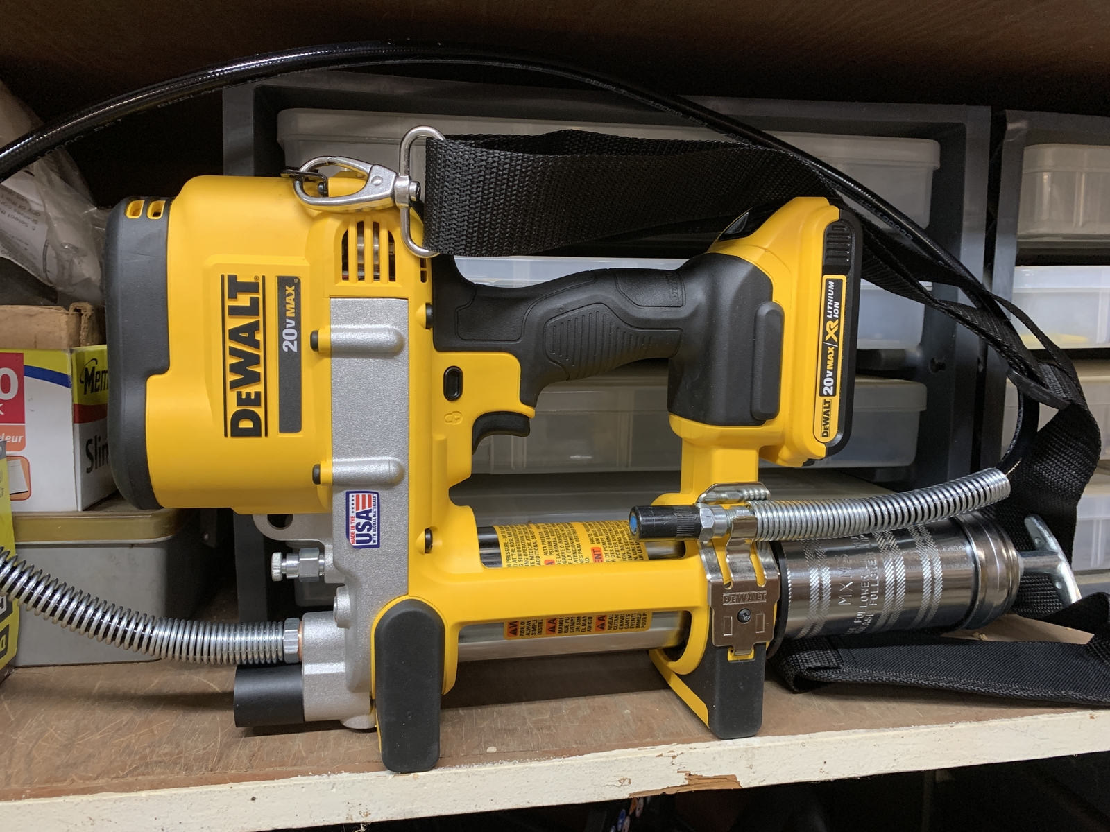 DeWalt 20V MAX Cordless LithiumIon Grease Gun (Bare Tool) DCGG571B eBay