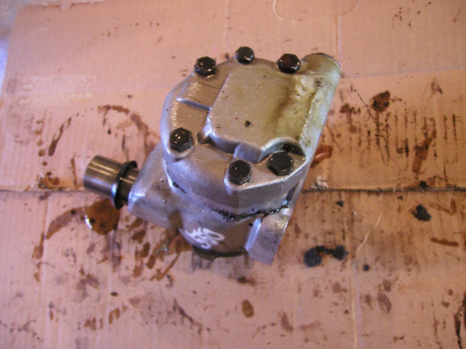 Farmall 460 560 rowcrop Tractor IHC GOOD WORKING hydraulic pump & gear