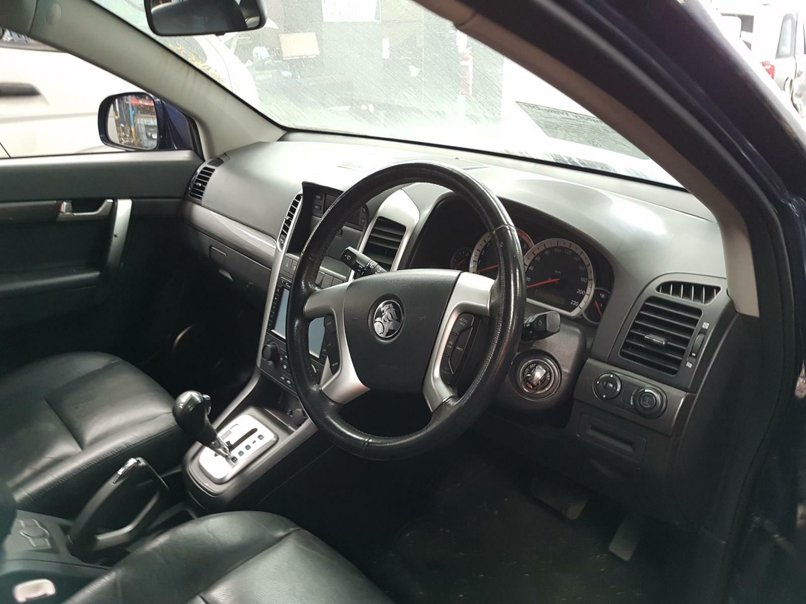 HOLDEN CAPTIVA AFTERMARKET RADIO/AUX/BLUETOOTH/USB/CD/SAT NAV, CG, 09/