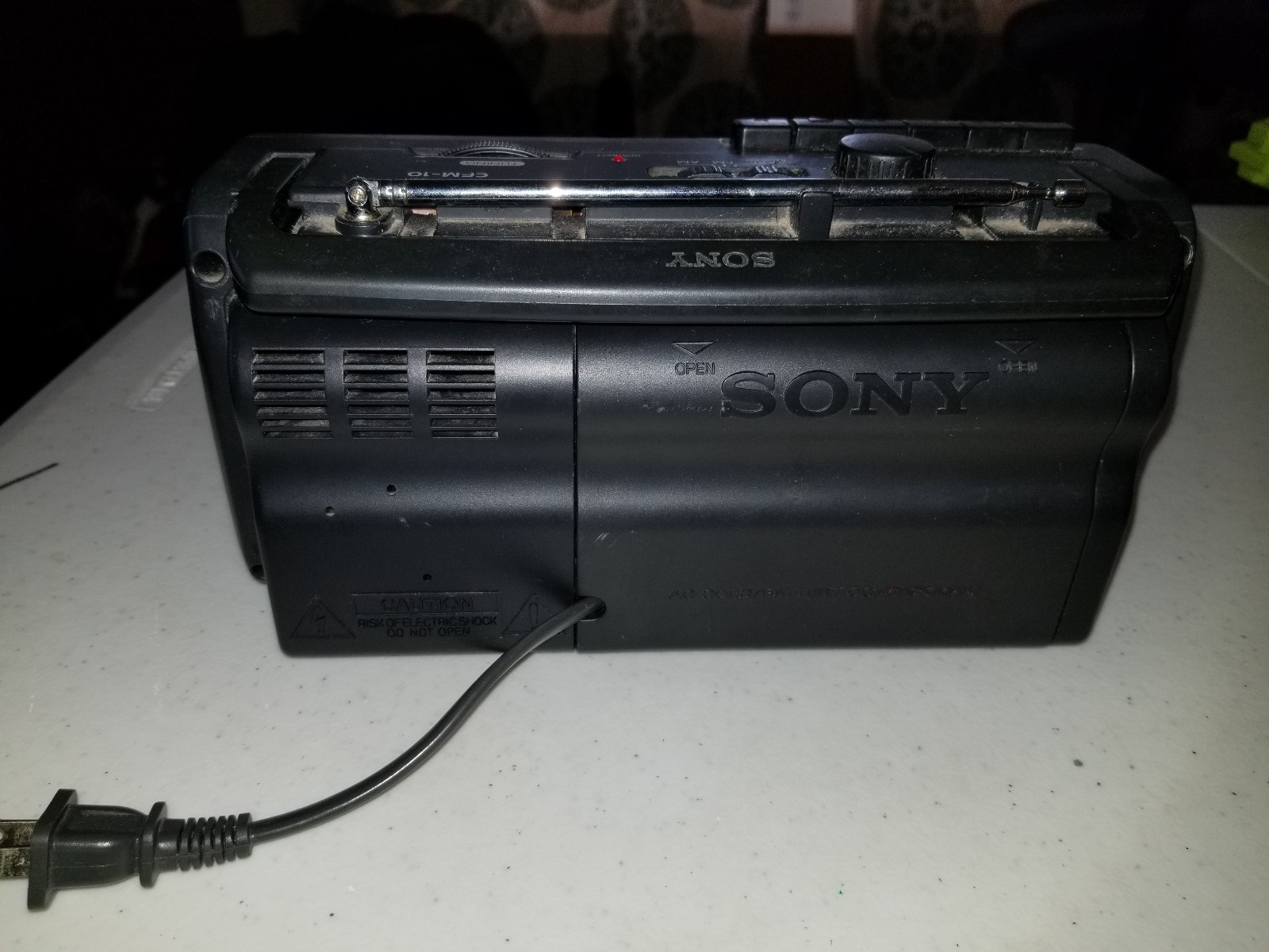 Vintage SONY CFM-10 AM/FM Radio Cassette Player Recorder Boombox TESTED NICE!!