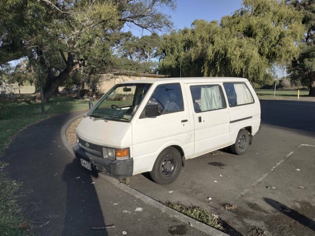 Nissan vanette 1990