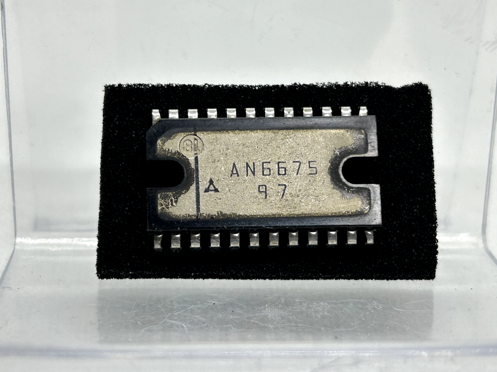 TECHNICS テクニクス AN6680 ICチップ ②