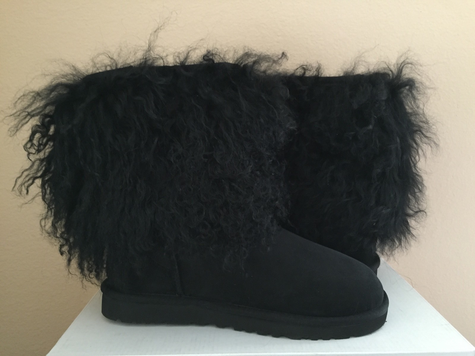 Pre-owned Ugg Classic Short Sheepskin Cuff Black Boot Us 6 / Eu 37 / Uk 4.5 Limited Rare