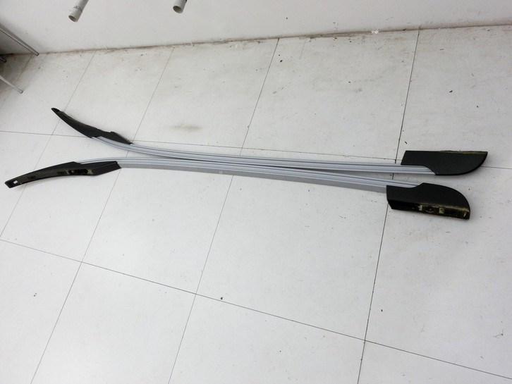 Ford Transit Courier 14-18 Kasten Dachgepäck Grundträger Dachreling Ford Transit Courier 14-18 04.07.2014 gebraucht Vorschau 5