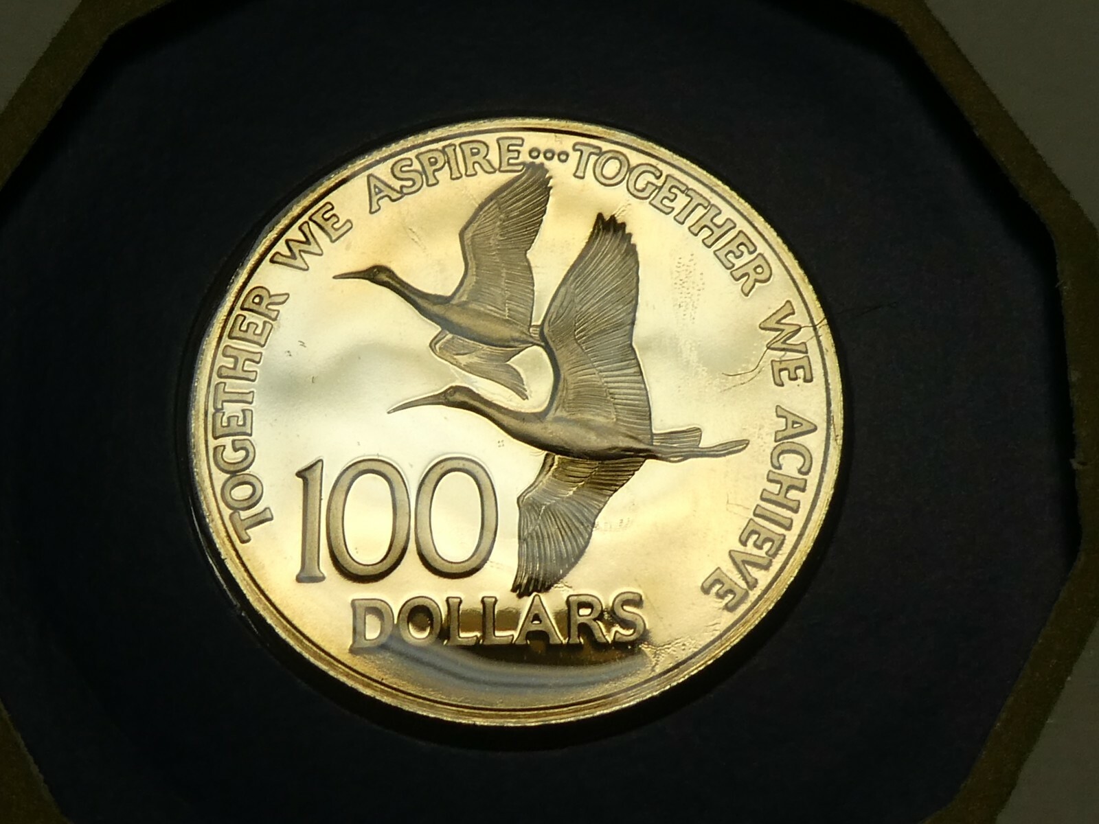 1976 TRINIDAD AND TOBACO 100 Dollars PROOF Gold Coin