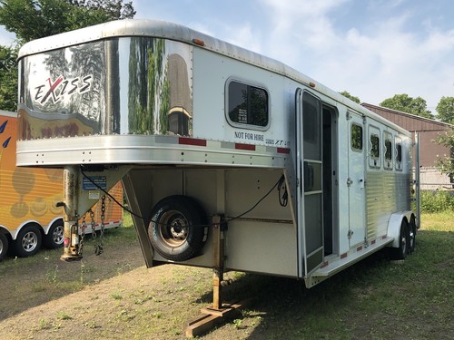 2006 Exiss Event 4 Horse Slant Load Trailer