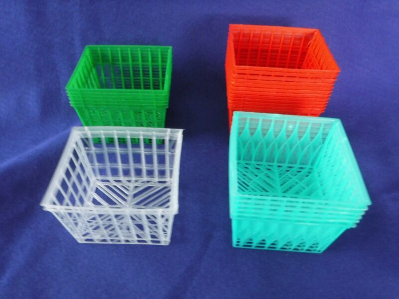 26 Vtg~4" Pint Size~Plastic Berry Baskets~Boxes~Farmers Market~Display~Garden