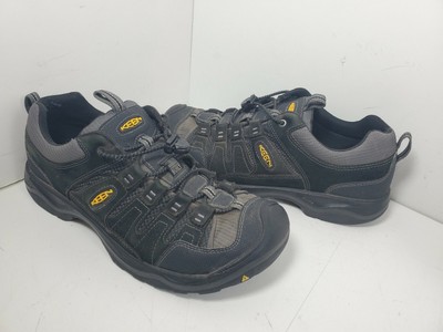 keen footwear phone number