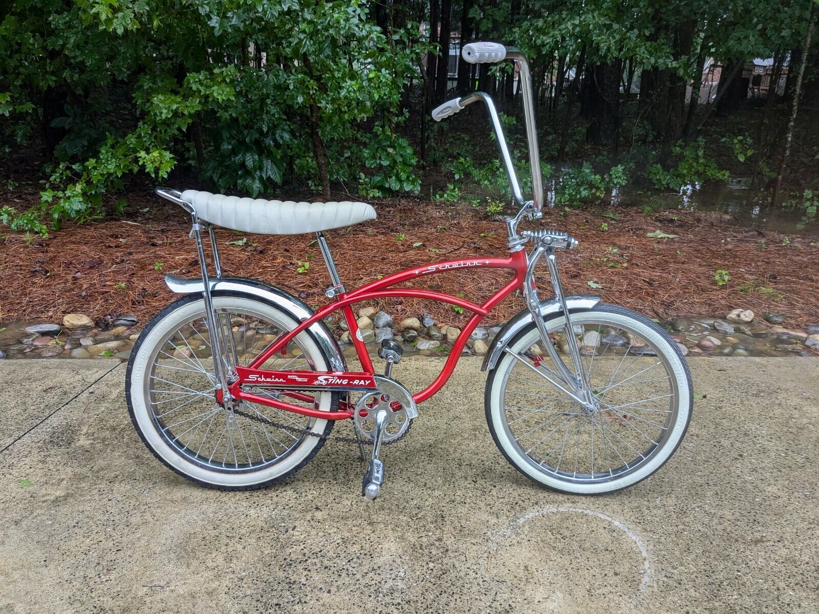 SCHWINN 1964 RED Bicycle STINGRAY SUPER DELUXE 20 inch SCHWINN 1964 RED Bicycle STINGRAY SUPER DELUXE 20 inch