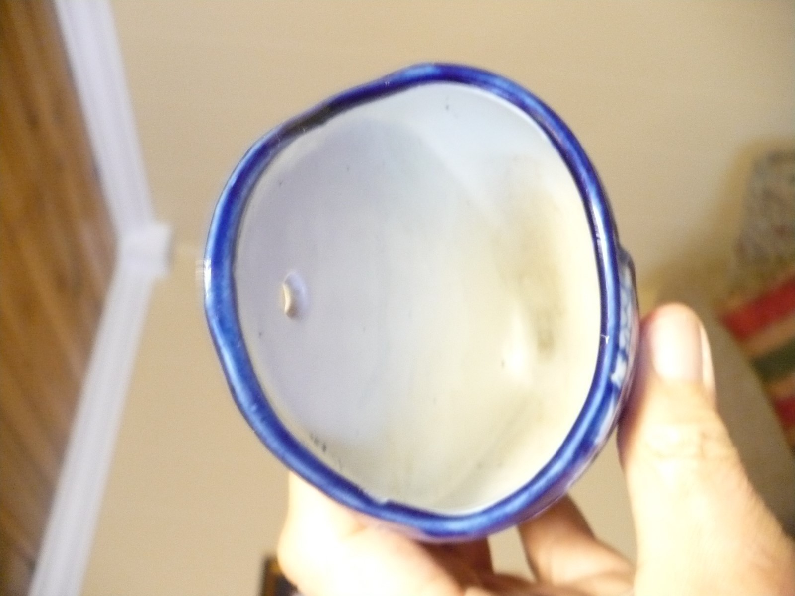 Vtg Chintzware Wall Pocket 8 inch Blue and White Porcelain