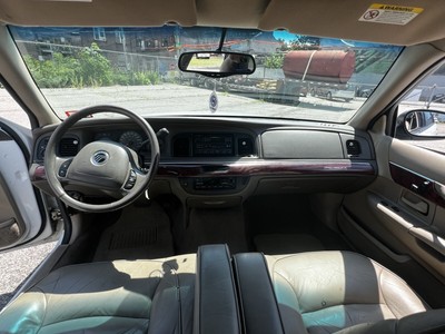 image 5 of interior