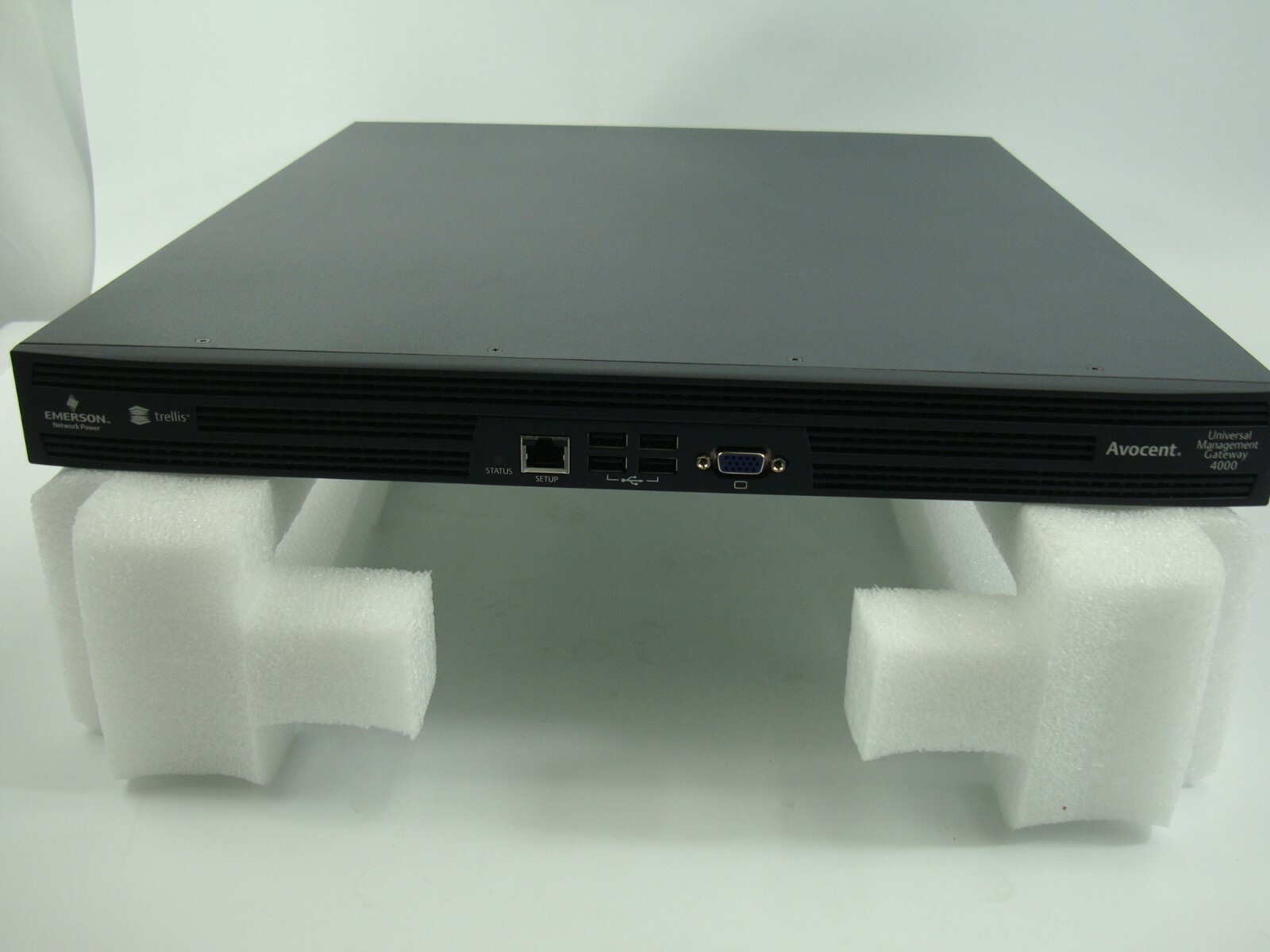 Emerson UMG4000-400 Universal Management Gateway 40-Ports