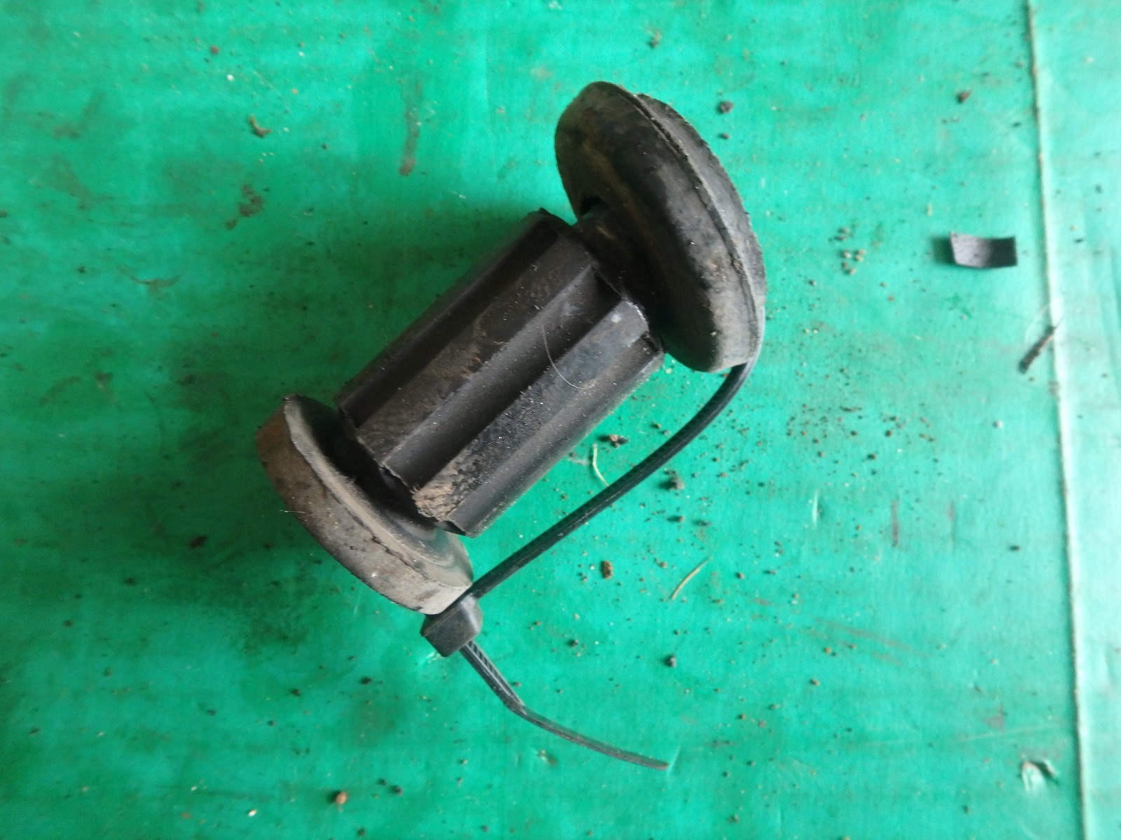 mitsubaZM専用 1989 Kawasaki Ninja ZX 10 zx 1000 motor bushings | eBay
