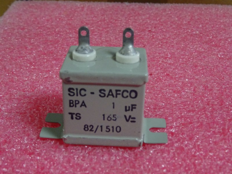 Condensateur Papier HuilÃ© MÃ©TallisÃ© 1ÂµF 1mf 1uf 165vdc Sic-Safco Bpa 31*30*24mm 