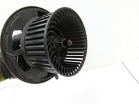 BMW E90 3er 325i 05-08 Gebläsemotor Lüftermotor Heizungsgebläse BMW E90 3er 325i 05-08 31.10.2006 9227670... Vorschau 5