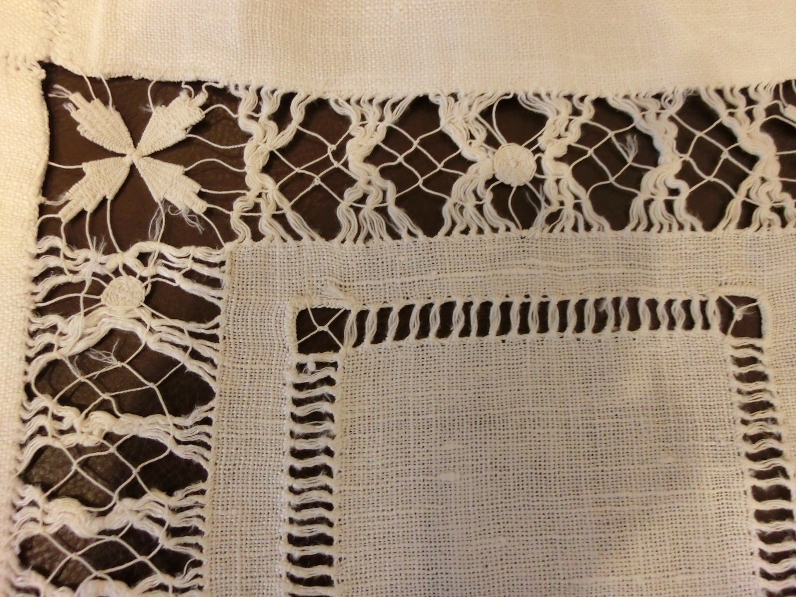 Lot of 2 Antique Vintage Ivory LINEN Doilies/Table Top Hand Drawn Threadwork