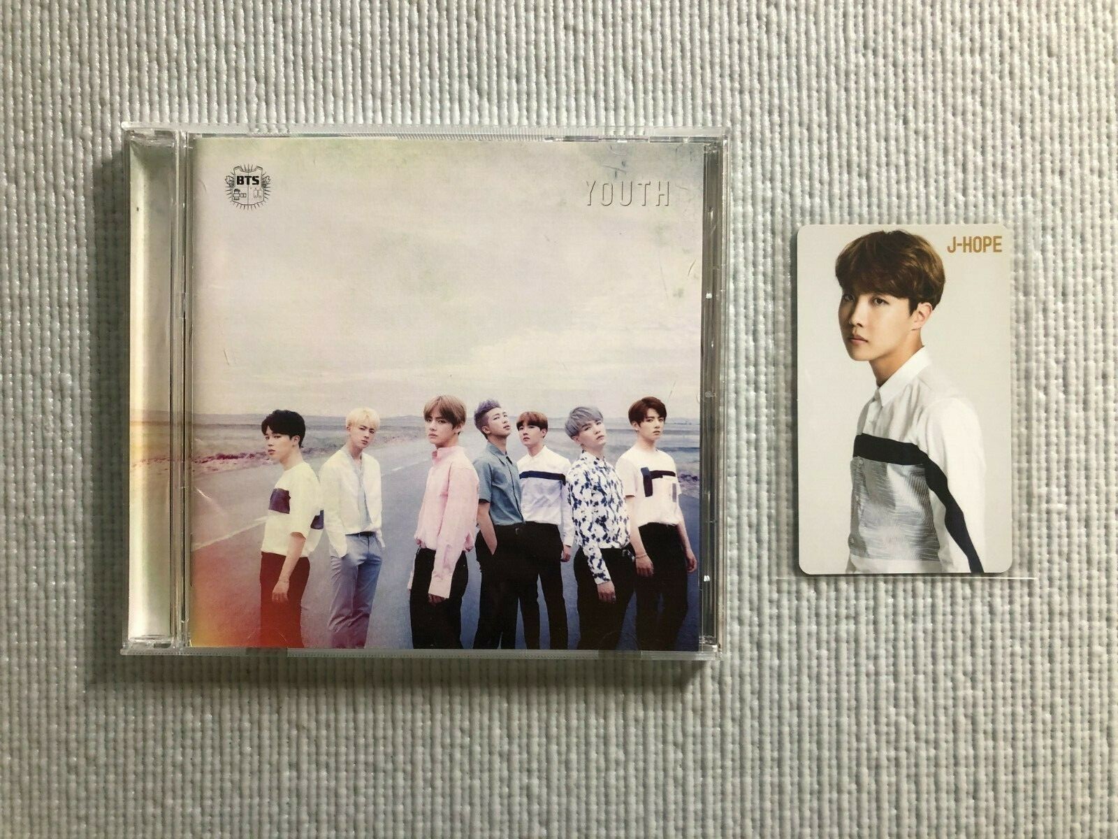 BTS Youth JHOPE フォトカード BTS 2ND JAPANESE ALBUM 'YOUTH' PHOTOCARD - J-HOPE