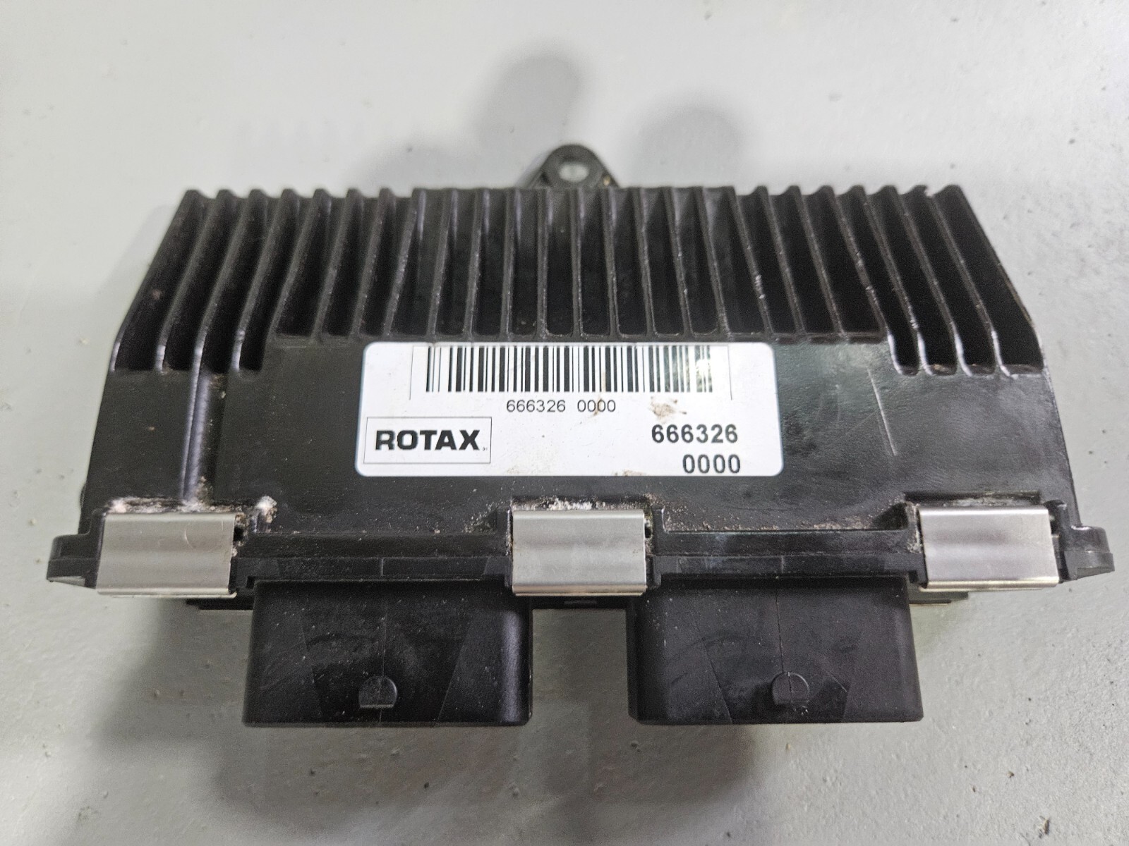 BRP RXP 260 取外し　純正 ELECTRONIC BOX 中古 BRP RXP 260 取外し 純正 ELECTRONIC BOX 中古 BRP RXP 260