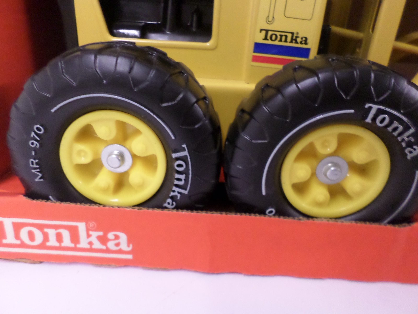 Vintage Pressed Steel Tonka Toy Road Grader # 2510 Yellow 1982 NIB