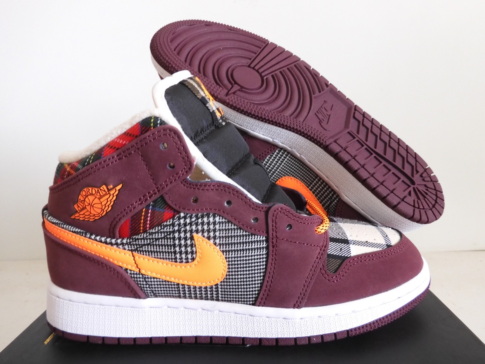 Nike Air Jordan 1 Mid Se (Gs) Night Maroon Red Sz 4.5Y