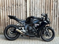 HONDA CBR 1000 RR FIREBLADE 2015 (15) SUPER SPORT + 4,055 MILES + AKRAPOVIC
