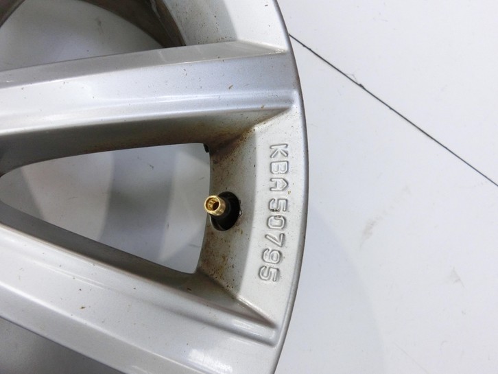 VW Golf VII 7 5G 17-20 1 x Felge Aluminiumfelge 15 Zoll 5X112 VW Golf VII 7 5G 17-20 22.11.2019 KBA50795 gebraucht Bild 4