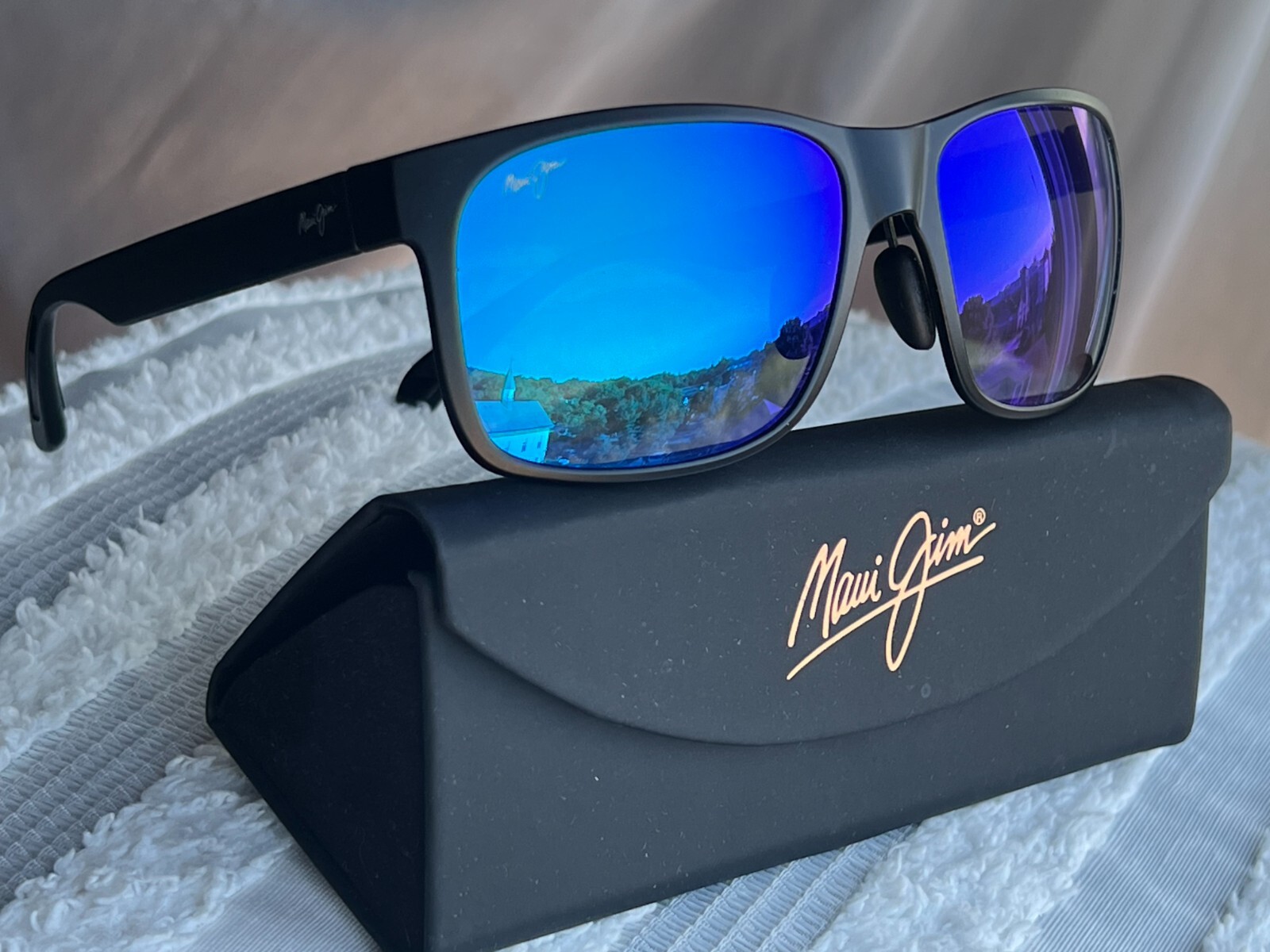 Maui Jim Red Sands MJ 432 2M Black Frame + Hawaii Blue