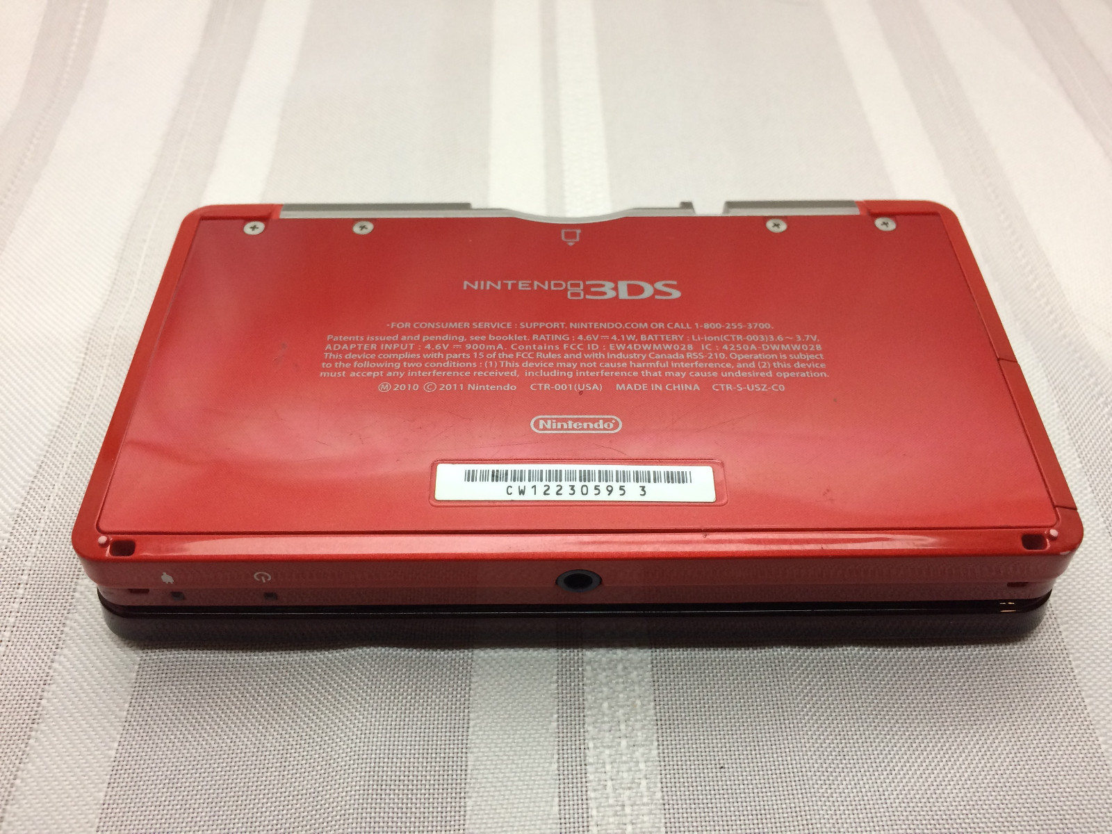 Flame Red Nintendo 3DS System - Top LCD Screen Cracked - PARTS AS/IS