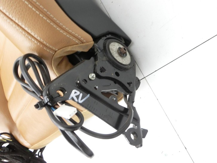 Mercedes E350 A207 10-13 Cabrio Sitzbezug Rückenpolster Rechts Vorne für Beifahrer Sitz Leder Marrakesch Mercedes... Vorschau 4