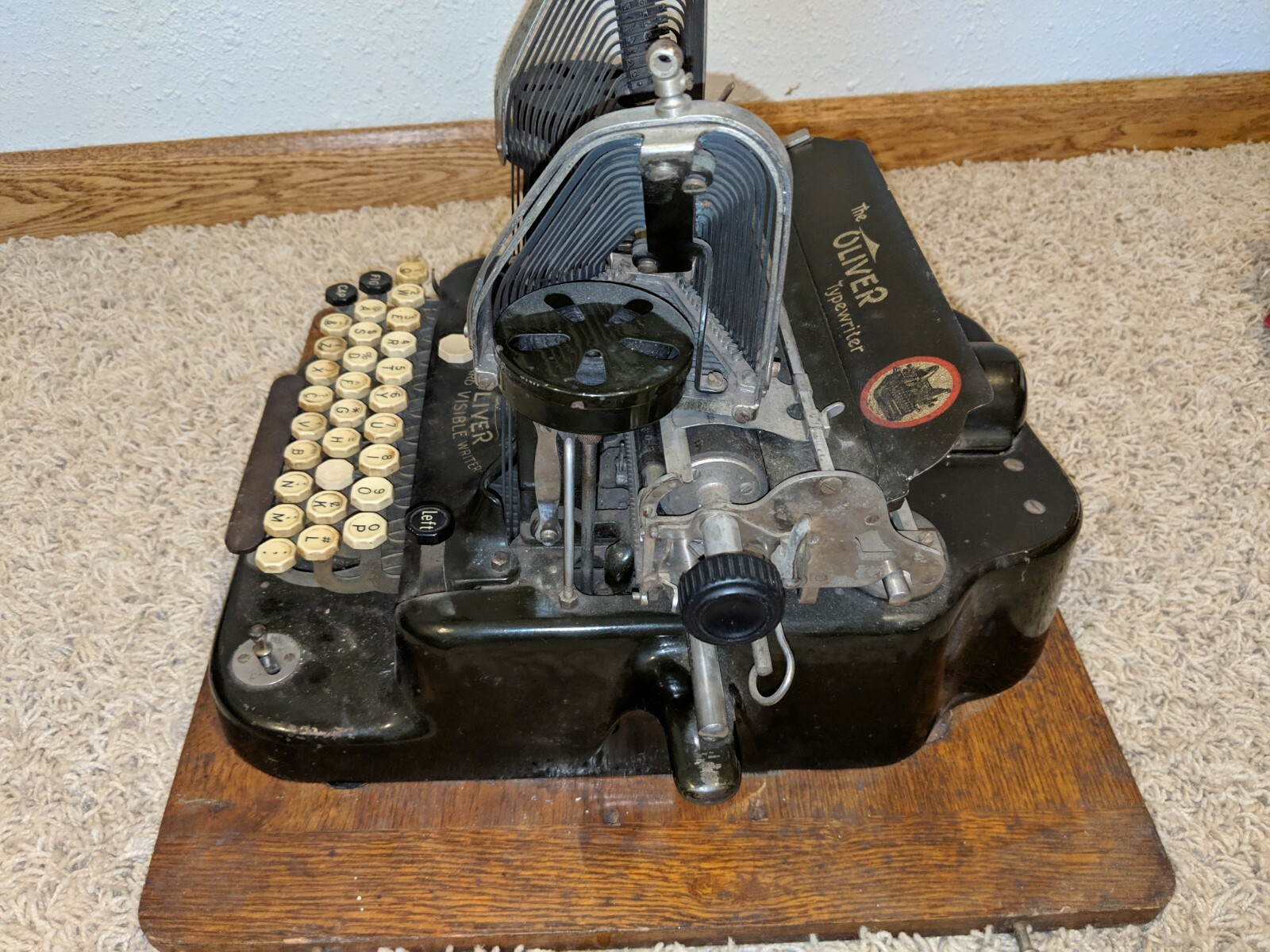 Vintage 1912 OLIVER No. 5 Typewriter w/Base & Case, in Working Condition! RARE!!