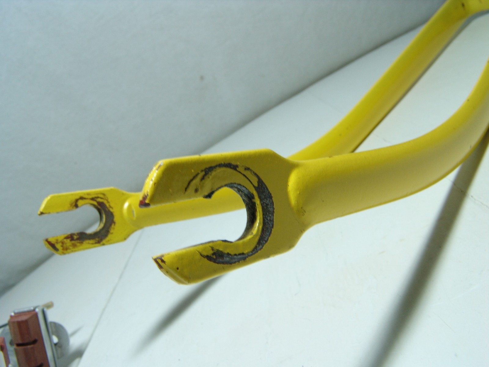 NICE! VTG 1975 SCHWINN COLLEGIATE 724 YELLOW FORK PART RESTORE