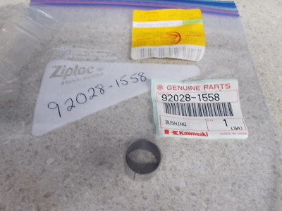 真人 SFV6EPS4F4 NOS OEM Kawasaki Crankshaft Bushing Blue 1998-1999 ZX600