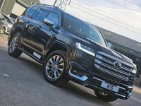 2024 Toyota LANDCRUISER LC300 ICE PACK V6 3.5cc Petrol DELIVERY MILEAGE ONLY  4x