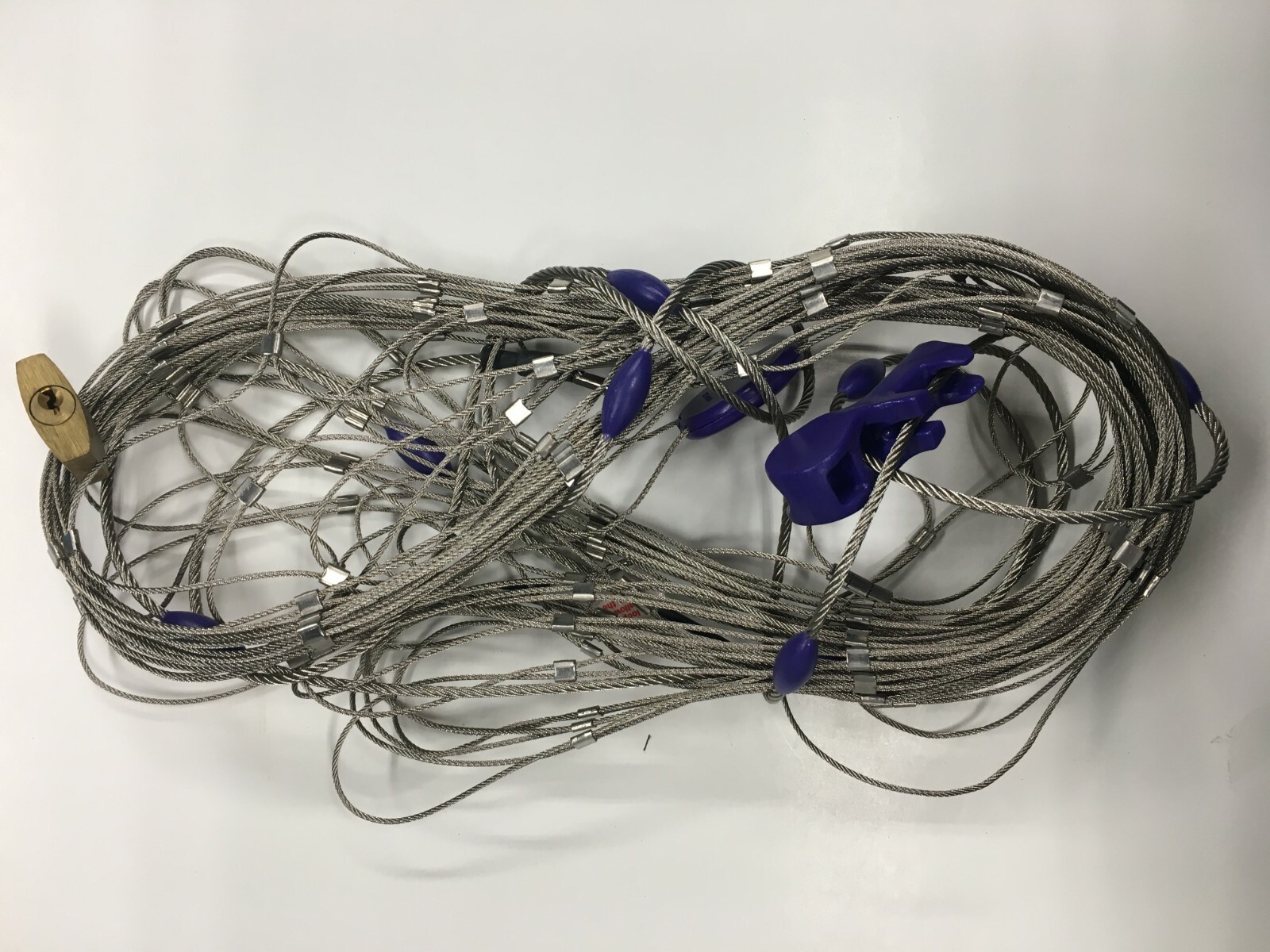 Pacsafe 85L Exomesh Backpack Anti-Theft Protector + Lock & keys + Armband