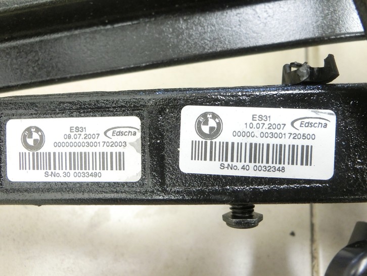 BMW E93 320i 07-13 Cabrio Scharnier für Verdeck Links Hinten Pos.2 BMW E93 320i 07-13 23.07.2007 3001702003 gebraucht Vorschau 4