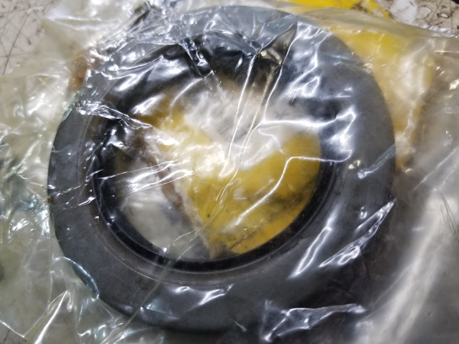 CTP SEAL 5P5588 5P-5588 95.40mm Outer Diameter Lip Seal - Picture 1 of 4
