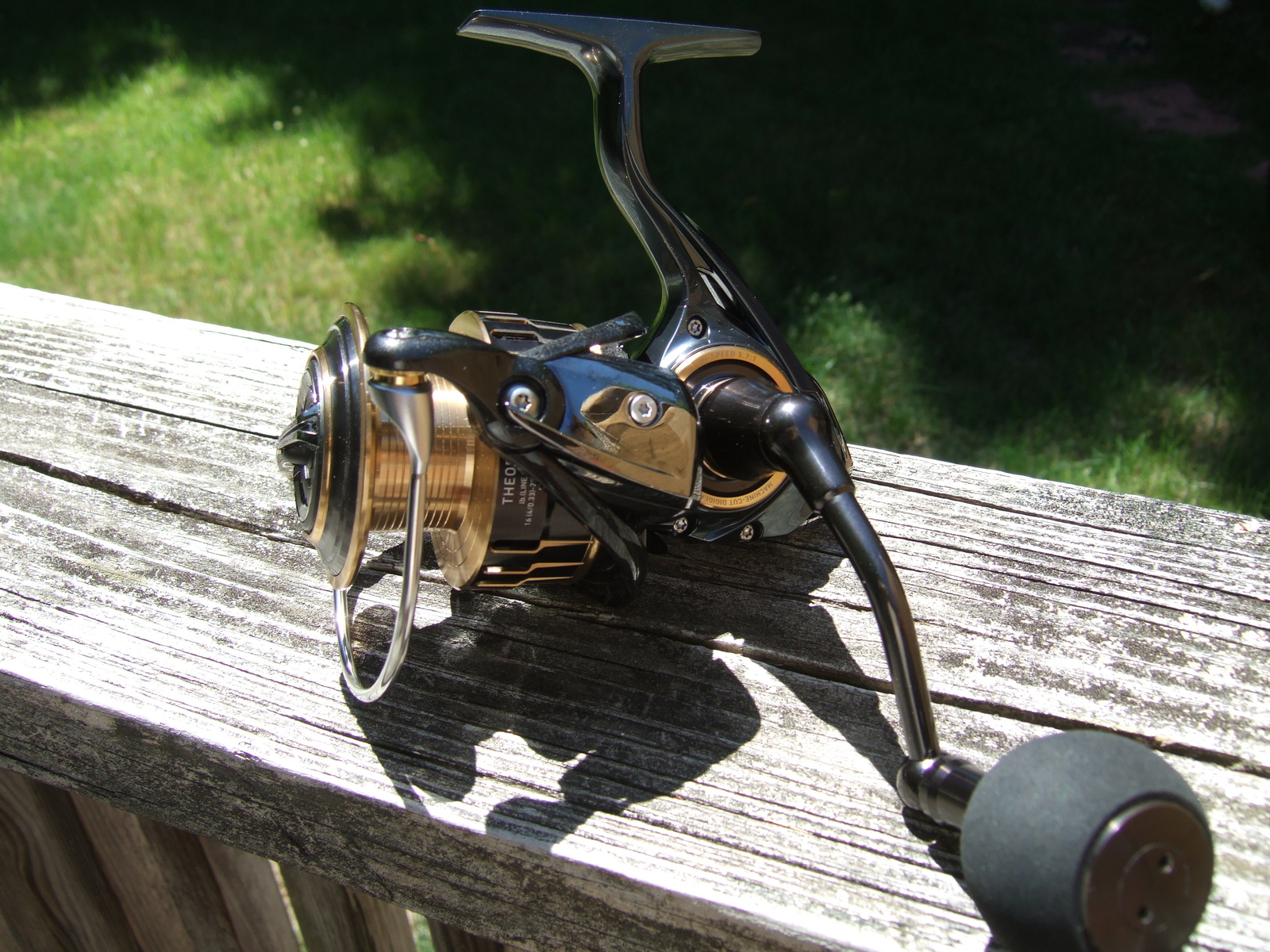 リール Daiwa 17THEORY 4000 Daiwa Spinning Reel 17 THEORY 4000 Gear Ratio 4.9:1 Fishing