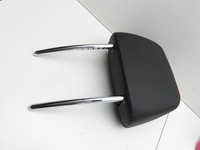 BMW X1 E84 LCI 12-15 Kopfstütze Beifahrersitz Rechts Vorne rote Naht BMW X1 E84 LCI 12-15 29.10.2012 7324199... Vorschau 6