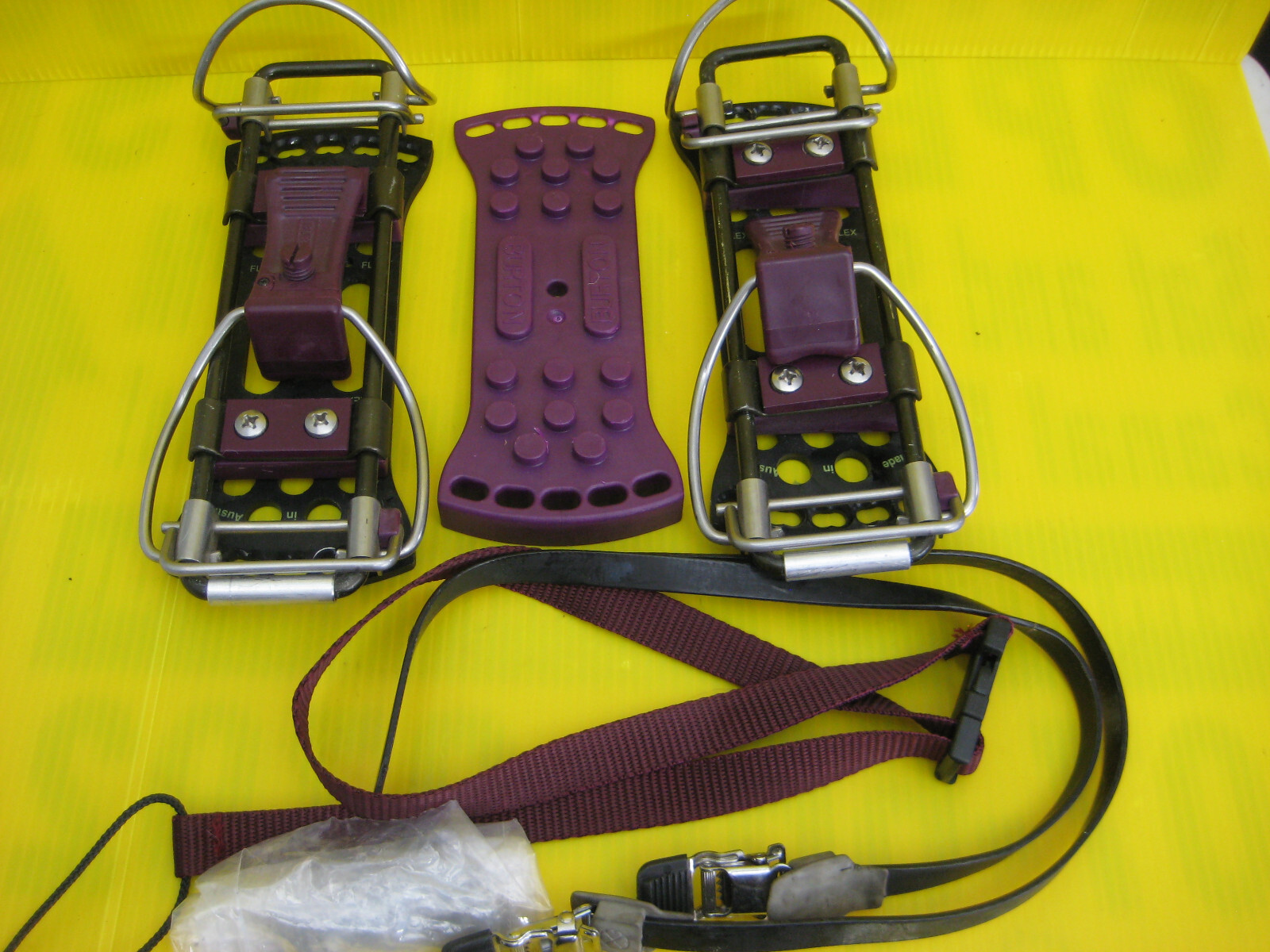 Burton Bindings Alpine Hard Boot Retro, Vintage,1980's ,100% Flex, Austria, Burton Bindings Alpine Hard Boot Retro, Vintage,1980's ,100% Flex, Austria,