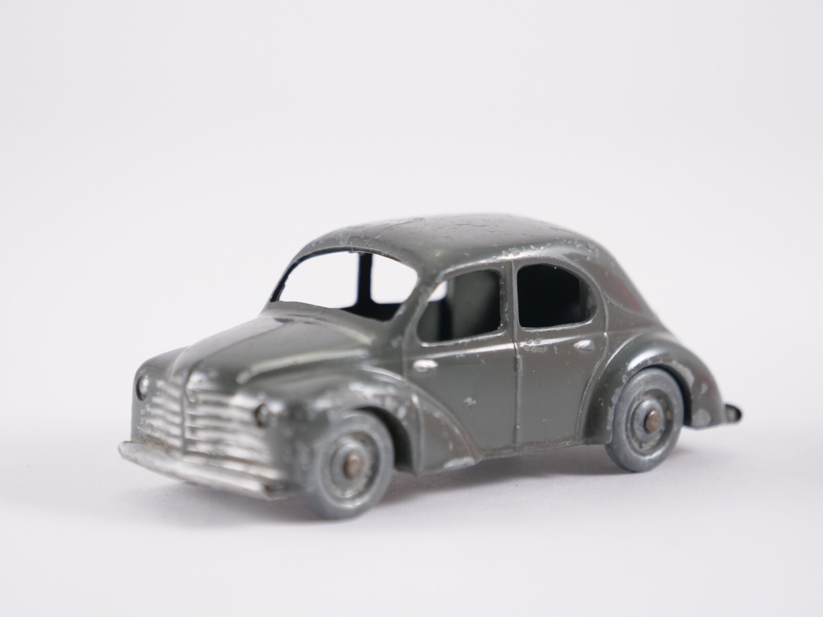 CIJ Frankreich 3.51 Renault Frégate Amiral | eBay