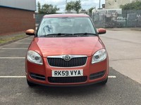 2009 Skoda Fabia 1.6 16V 2 5dr HATCHBACK Petrol Manual