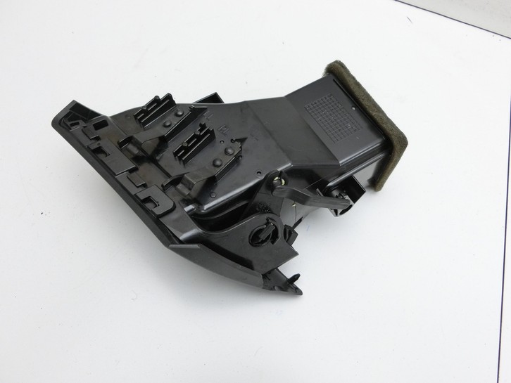 BMW X1 E84 LCI 12-15 Luftdusche Luftdüse Rechts BMW X1 E84 LCI 12-15 29.10.2012 9258363 64229258363 6422-2997206... Vorschau 4