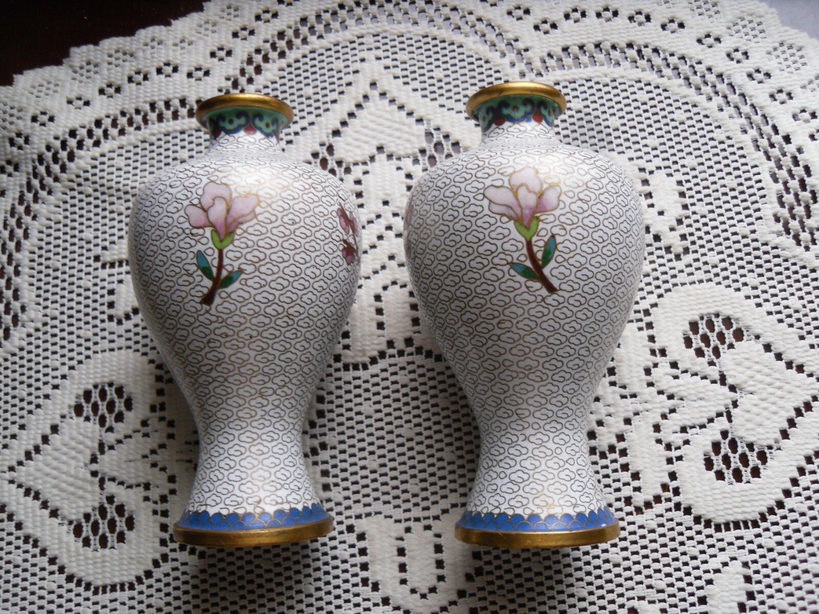 Nice set of Chinese cloisonne vases w pink cherry blossoms bird gold accents 6