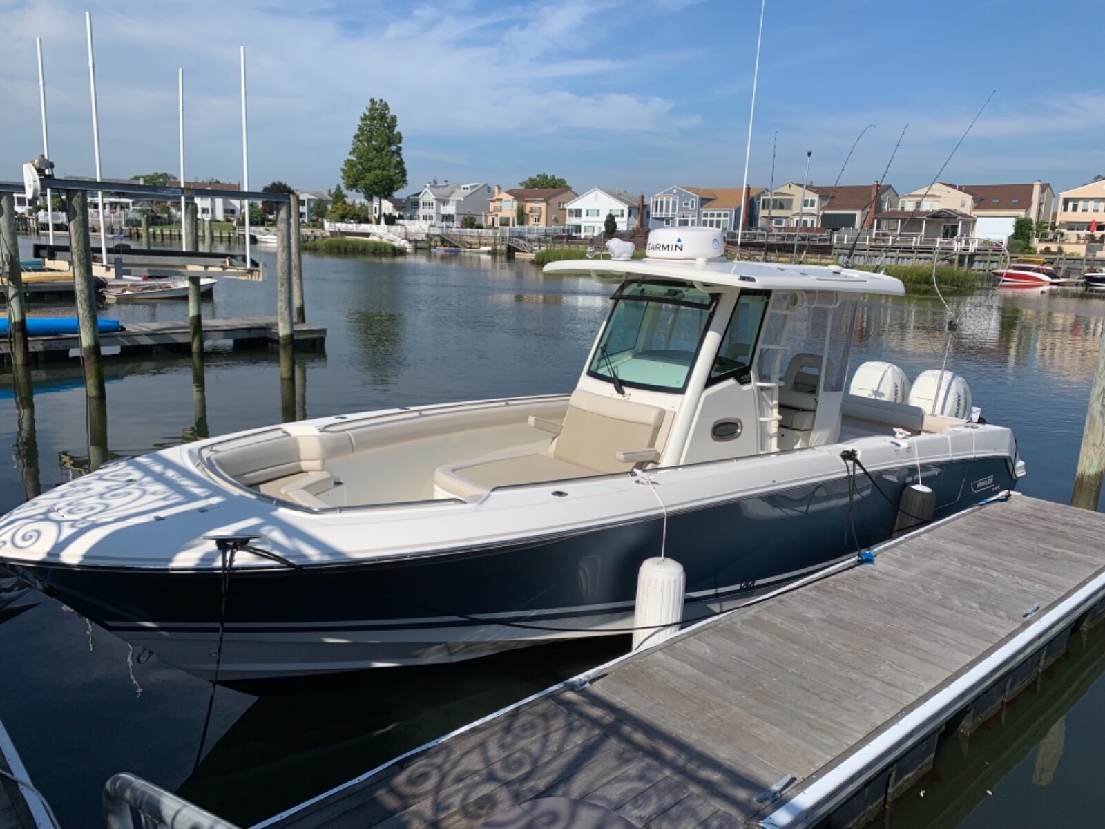 2017 Boston Whaler 330 Outrage T350 Mercs Joystick 57hrs Full Enclosure WARRANTY